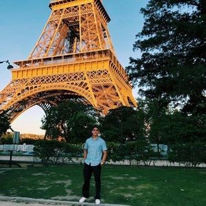 Meet your Posher, Roberto